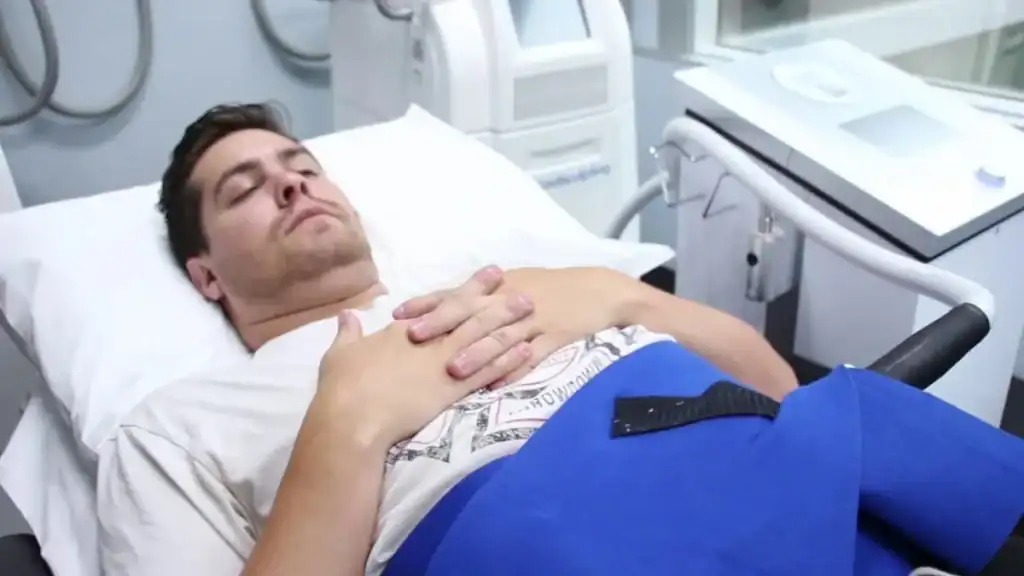 Transforming Bodies: Celebrity Success Stories and the Truth Behind Body Contouring 2 Image of male having body contouring Hampton treatment